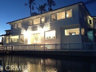 Completely renovated and furnished on the Bay with a huge 75' - photo 19