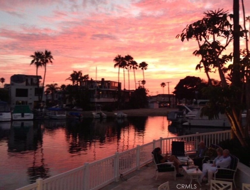 Completely renovated and furnished on the Bay with a huge 75' - photo 21