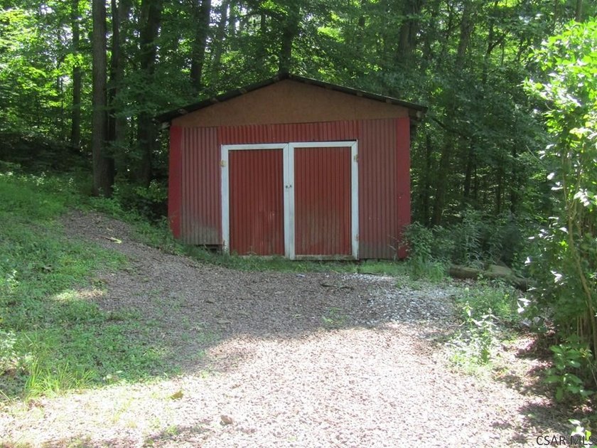 Nestled on 5.6 beautiful wooded acres in scenic Lower Turkeyfoot - photo 28