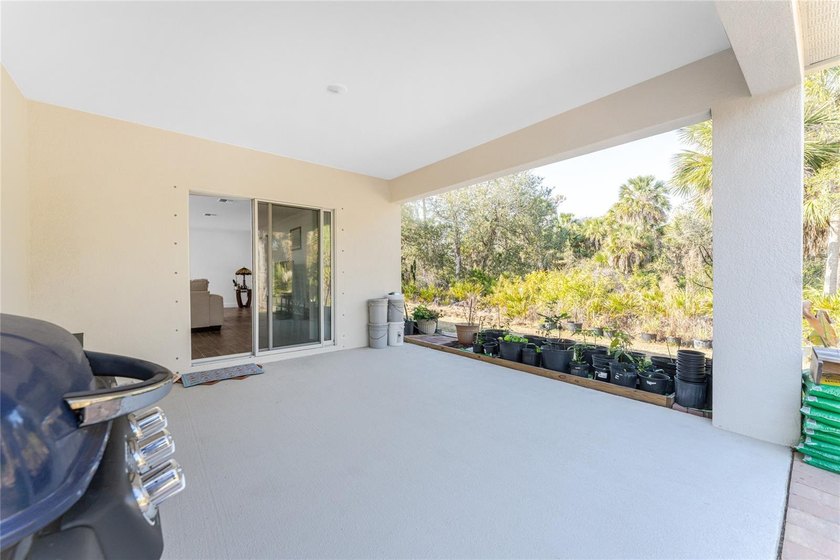 Impressive and spacious 3 Bedroom, 2 bathroom home with 3 CAR - photo 50