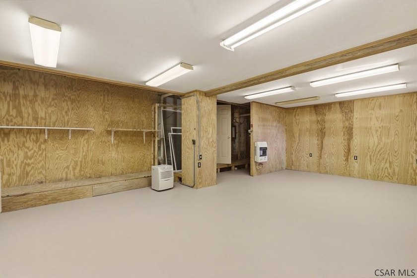 Welcome to 725 Wayne Street, a stunning and meticulously - photo 47