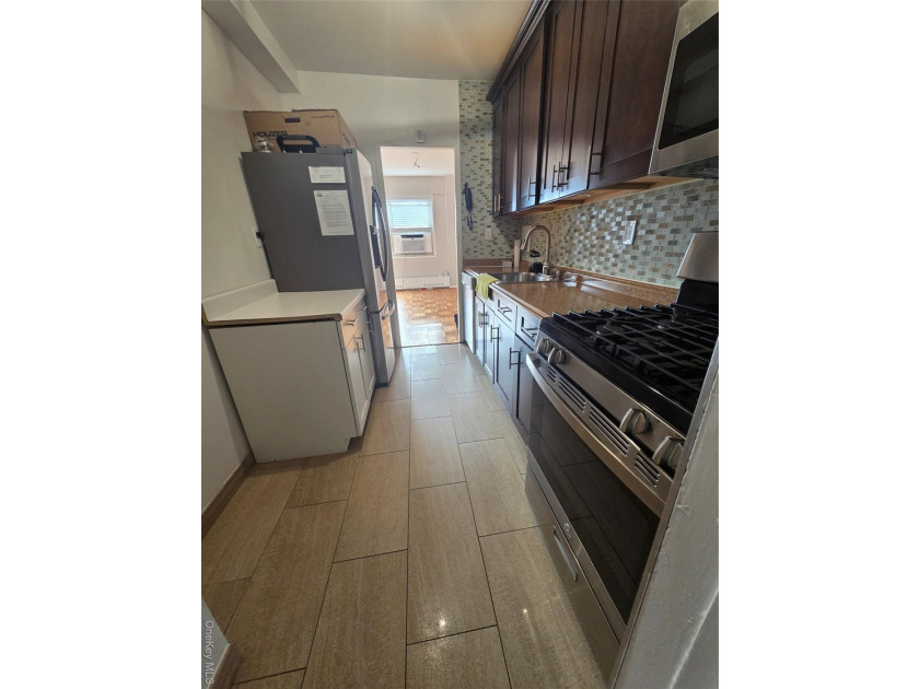 STOP BY TO VIEW THIS 2 BEDROOM APARTMENT OVERLOOKING THE - photo 17