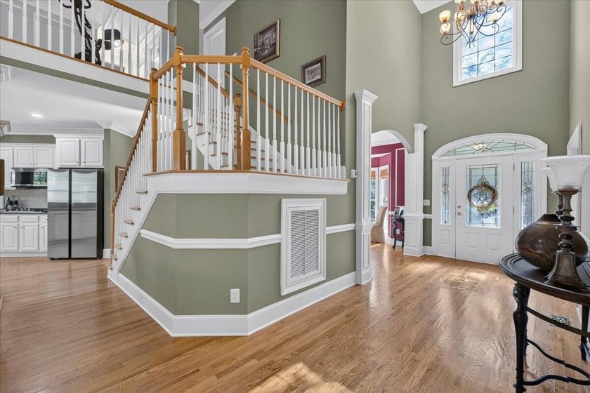 Set behind the gates of a sought-after golf course community of - photo 8