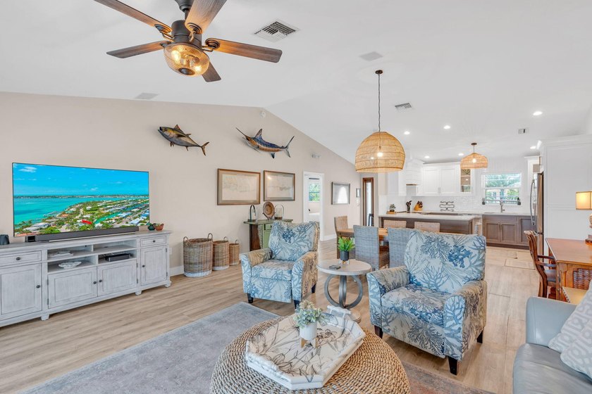 Welcome to modern coastal living in the gem of the Florida Keys - photo 8