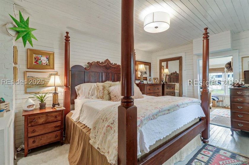 11 Whiting Street is the quintessential Brighton Beach cottage - photo 21