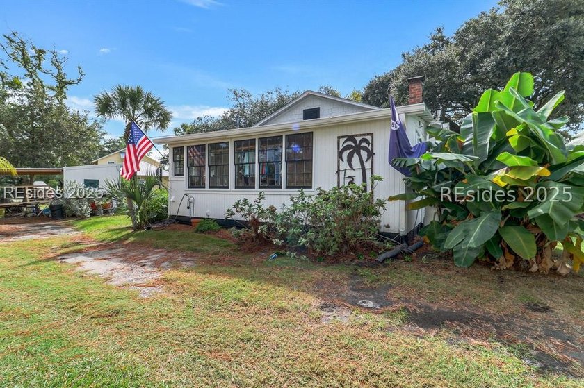 11 Whiting Street is the quintessential Brighton Beach cottage - photo 32