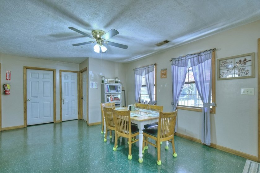 Exceptional investment opportunity! This established Personal - photo 7