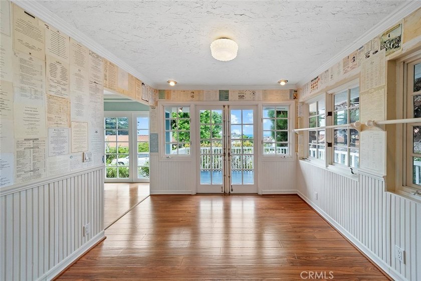 905 Emerald Bay is a light-filled corner lot bungalow offering 2 - photo 18