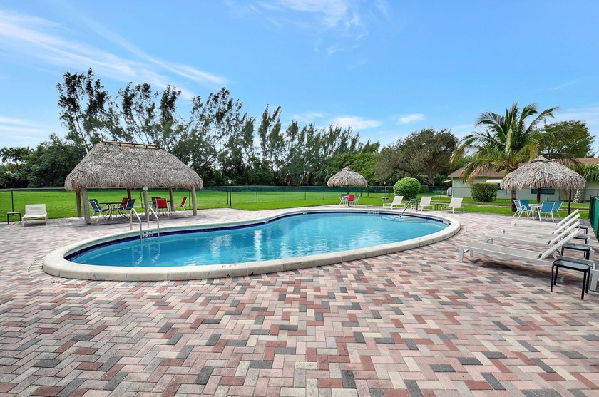 This charming 2 bedroom, 2 bathroom villa offers comfortable - photo 24