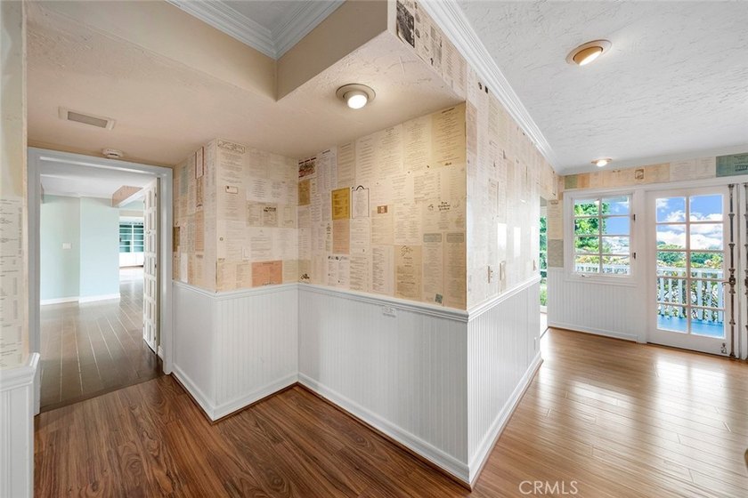 905 Emerald Bay is a light-filled corner lot bungalow offering 2 - photo 26