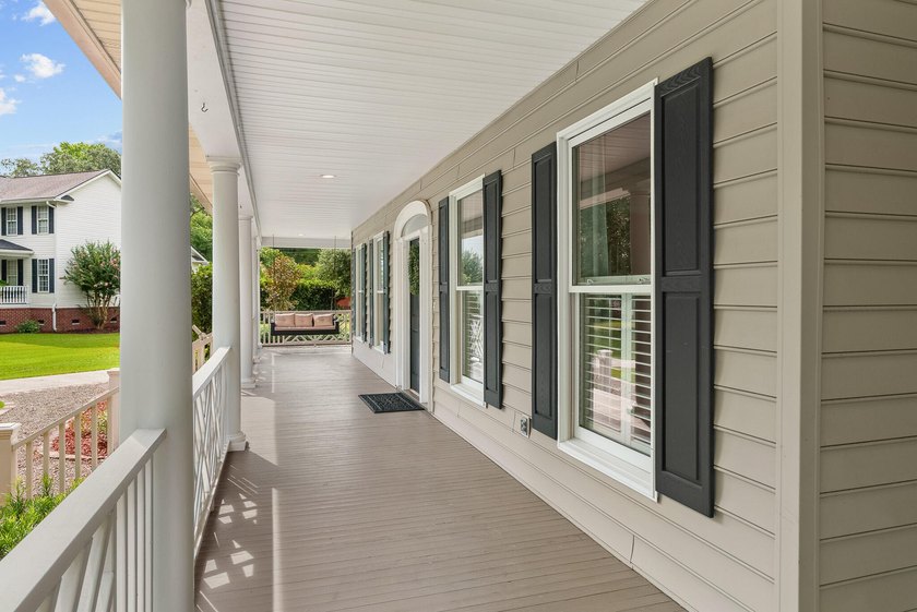 Experience an idyllic Lowcountry lifestyle in Gift Plantation - photo 4