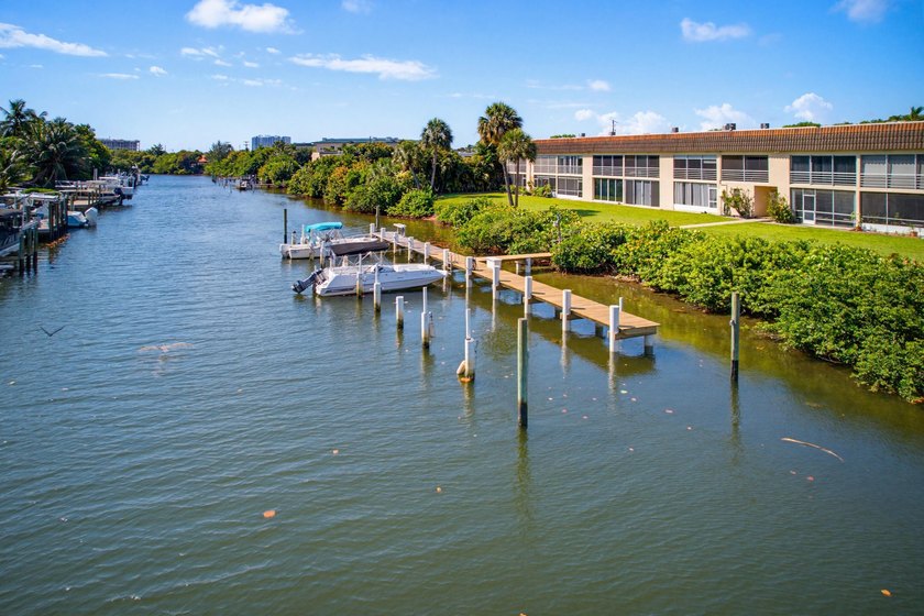 Enjoy easy FL. living in this charming 1-bedroom, 1-bath condo - photo 33