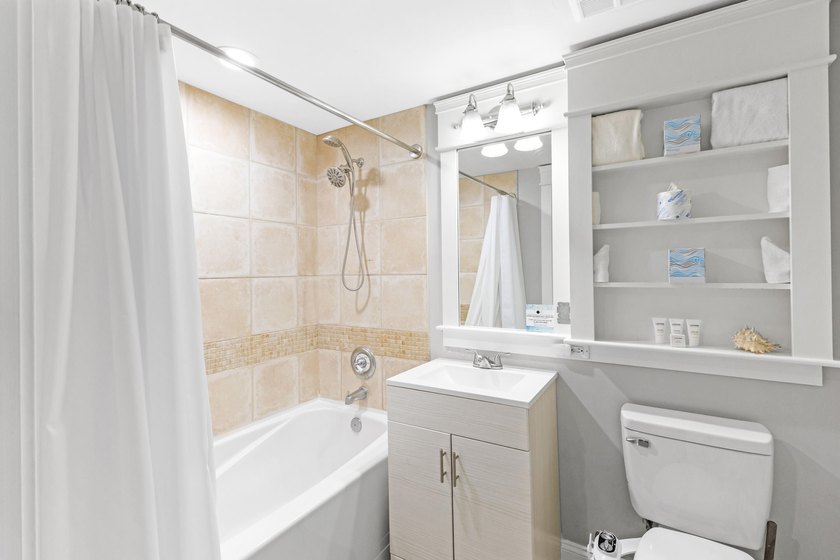 Experience resort living in this beautifully appointed studio - photo 11