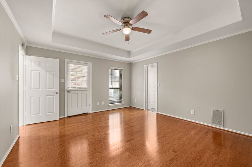 Welcome home to this beautiful 4 bedroom, 3 bathroom 1 story - photo 23