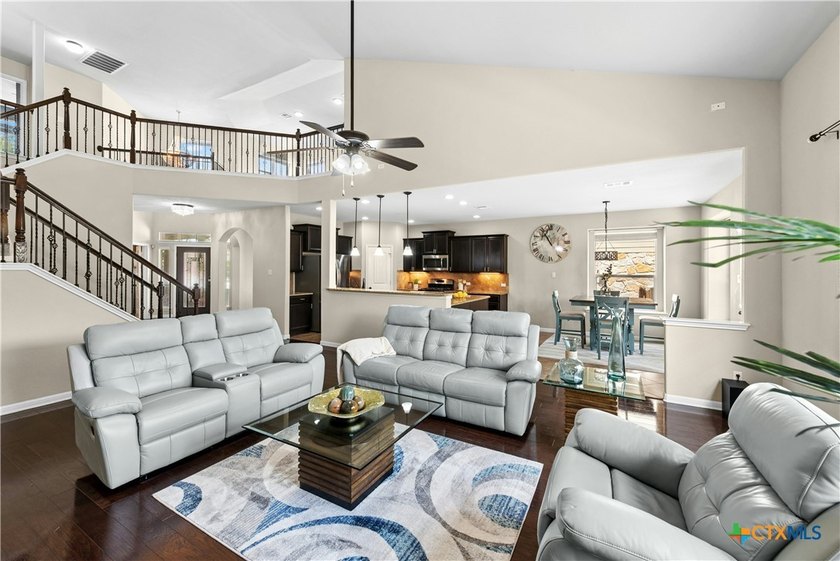 Welcome home to this stunning property nestled on a secluded - photo 3