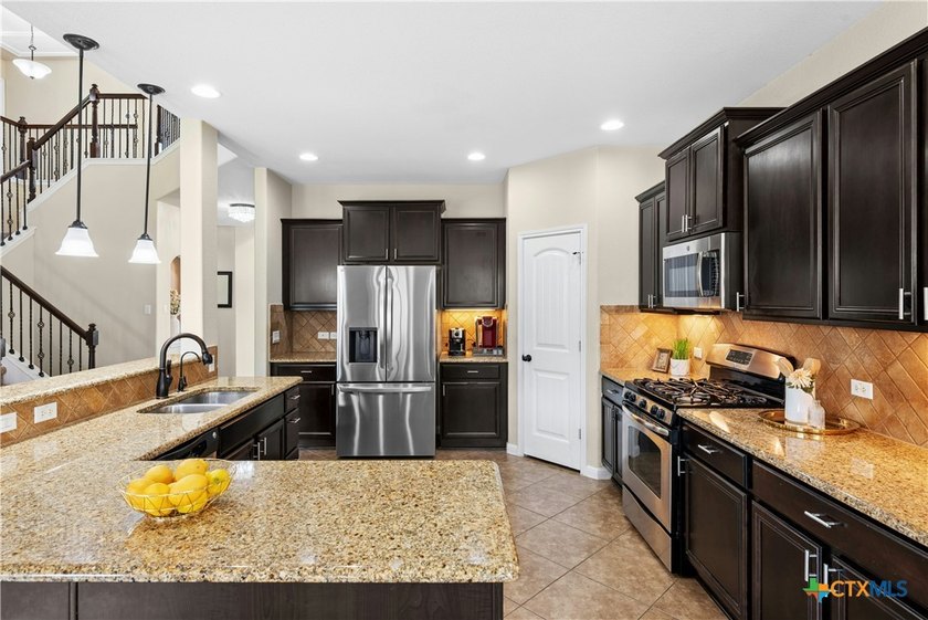 Welcome home to this stunning property nestled on a secluded - photo 9
