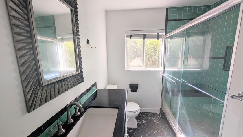 Great opportunity to own a 2-bedroom, 2-bath home in a highly - photo 14