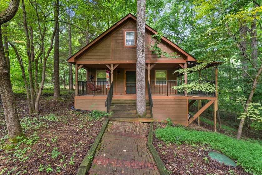 963 Runaway Drive, Fountain Run, KY 42133, 2362362