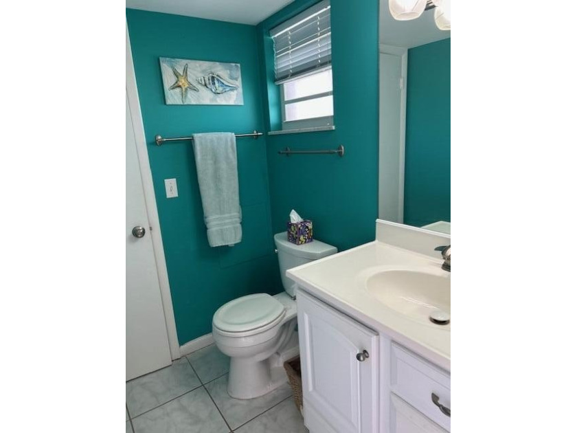 This a fantastic updated unit with 1 full bathroom and 1/2 bath - photo 15
