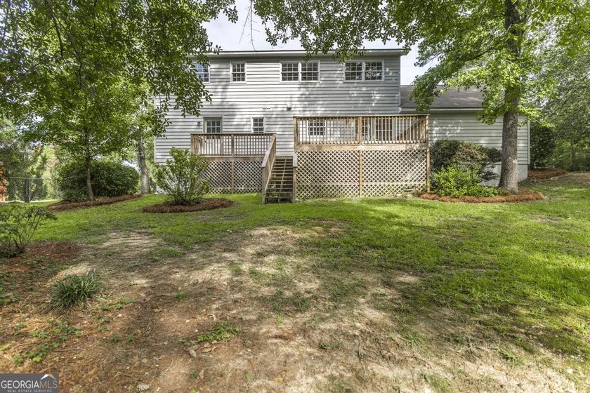 Life is simply better at the lake! Welcome to this beautifully - photo 36