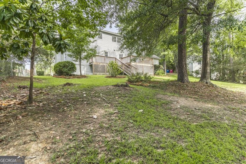 Life is simply better at the lake! Welcome to this beautifully - photo 37