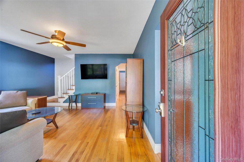 This beautifully renovated Cape in Oceanside offers 3 bedrooms - photo 8