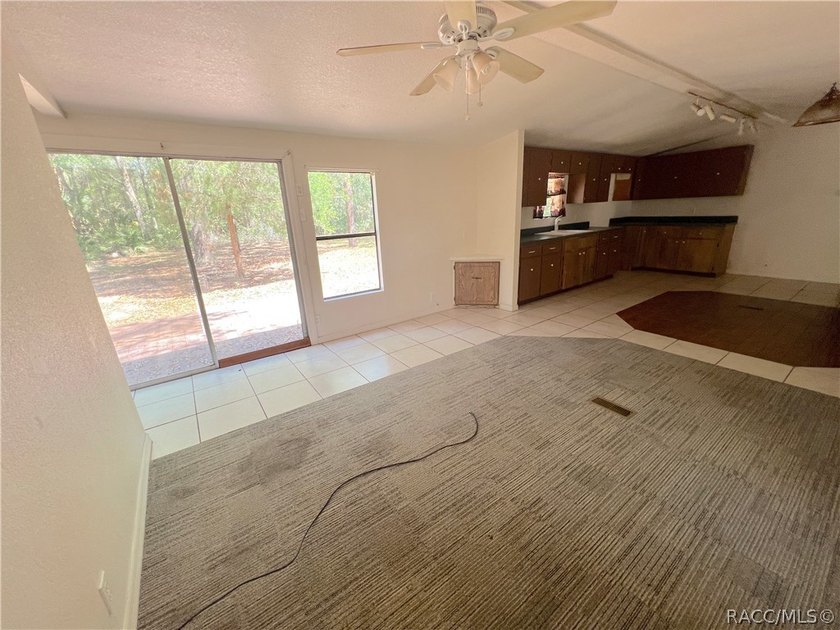 AMAZING POTENTIAL! Check out this incredible opportunity to own - photo 11