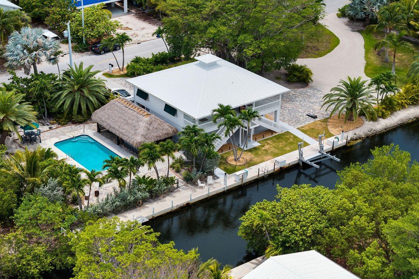 The Angler's Retreat -- Big Pine Key Resort-style canal front - photo 2