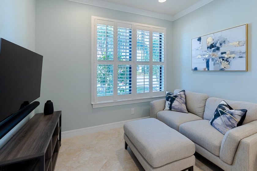 Welcome to Veranda Gardens, where luxury meets convenience - photo 6