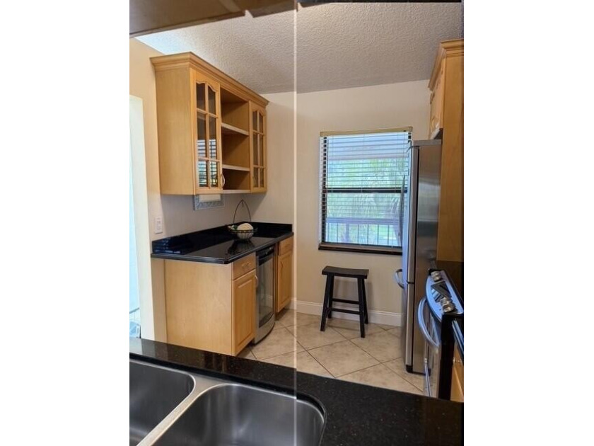 Beautiful all-ages condo in a prime central Boca Raton location - photo 8