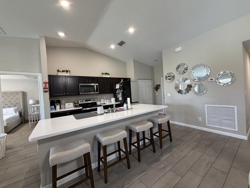 Do not miss out on this 4 beds 3 baths Home with NO HOA! This - photo 8