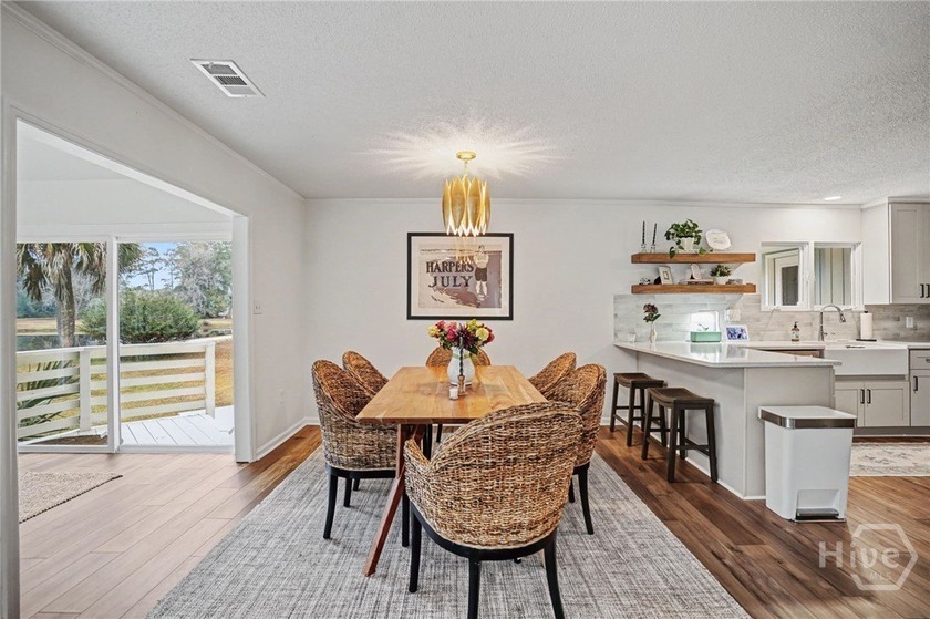 Move-in ready and beautifully renovated, this single-story - photo 15