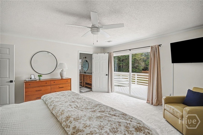 Move-in ready and beautifully renovated, this single-story - photo 20