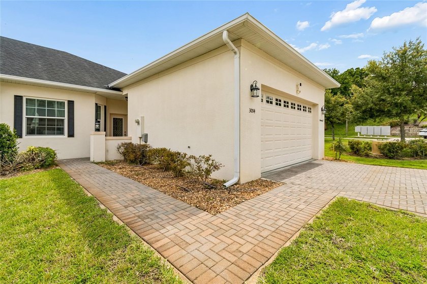 Welcome to your dream home, perfectly situated on a spacious - photo 3