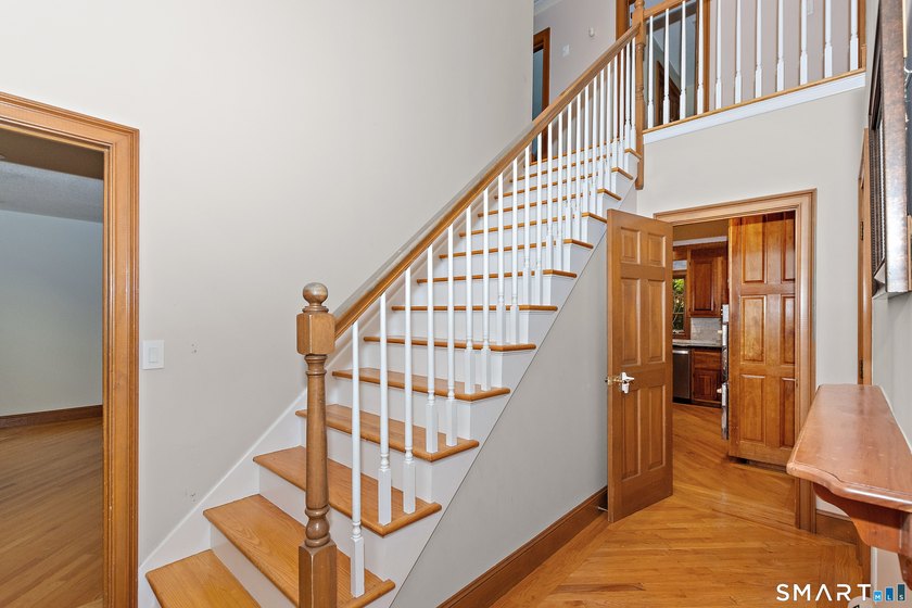 Welcome to this beautiful, private retreat at 15 Woodland Drive - photo 15