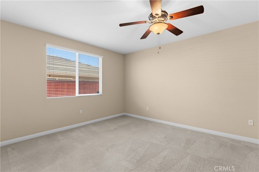 Beautifully maintained over 1800 sq home located in the 55+ - photo 16