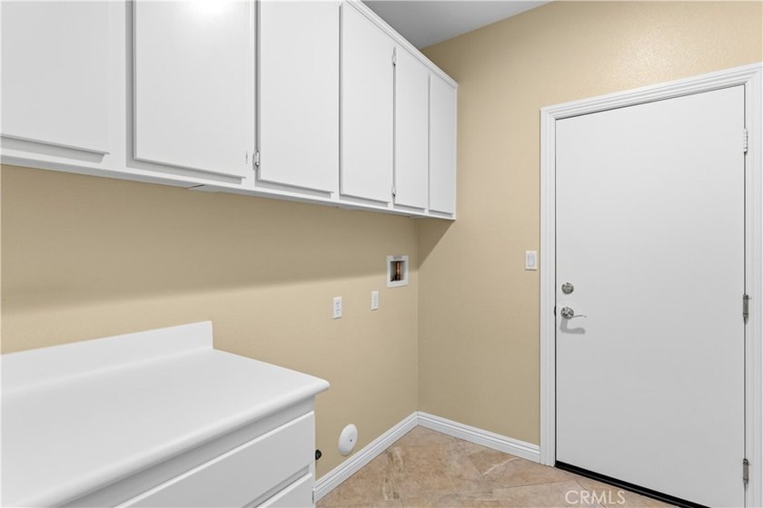 Beautifully maintained over 1800 sq home located in the 55+ - photo 22
