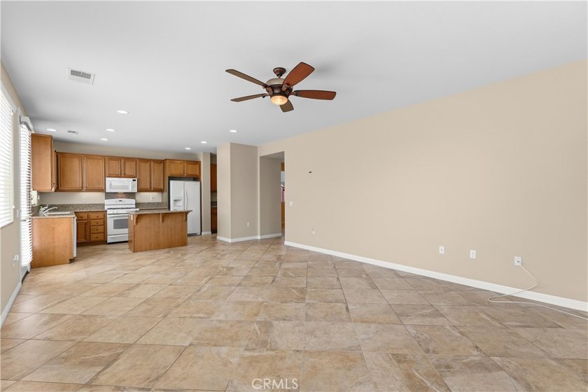 Beautifully maintained over 1800 sq home located in the 55+ - photo 27