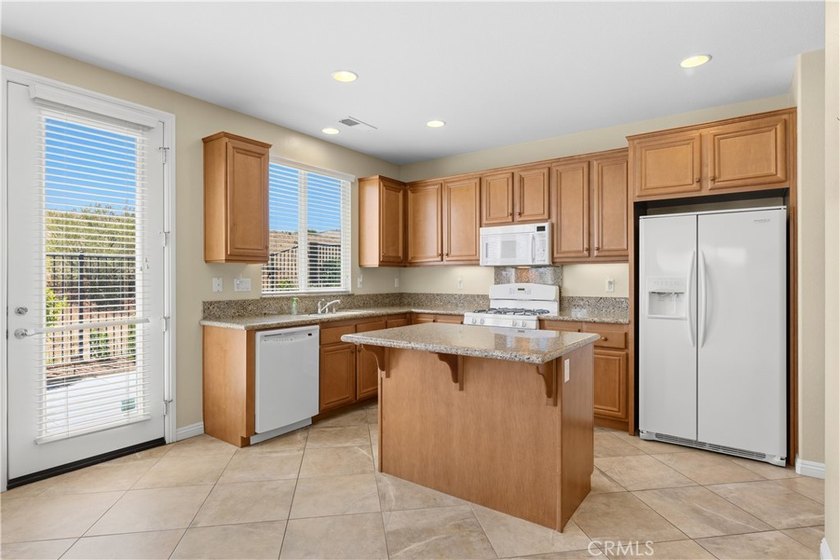 Beautifully maintained over 1800 sq home located in the 55+ - photo 29