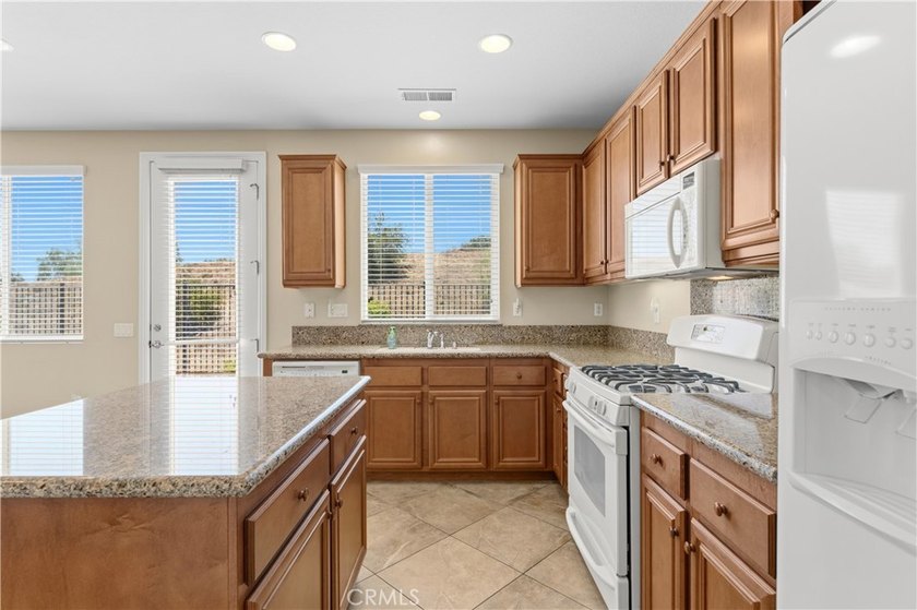 Beautifully maintained over 1800 sq home located in the 55+ - photo 30