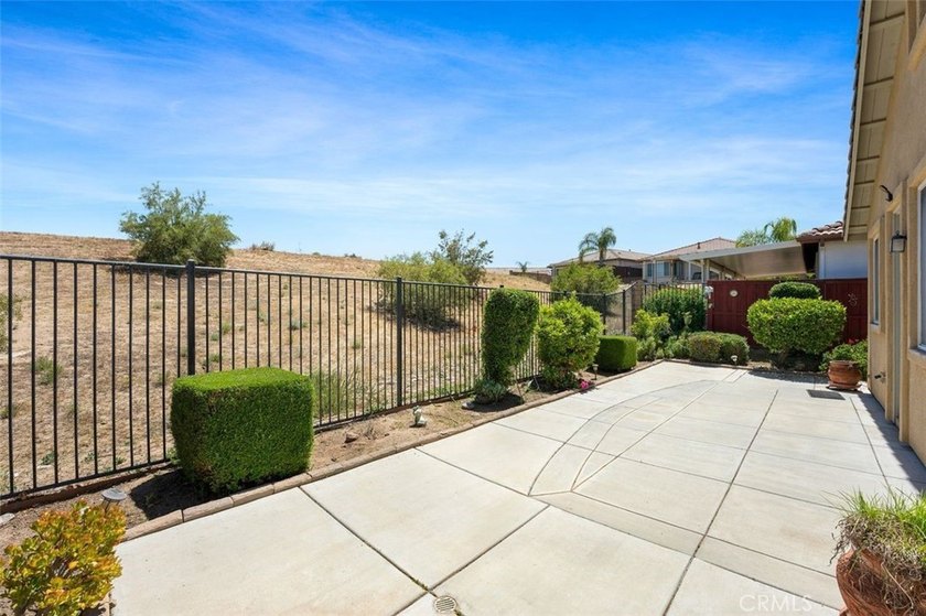 Beautifully maintained over 1800 sq home located in the 55+ - photo 37