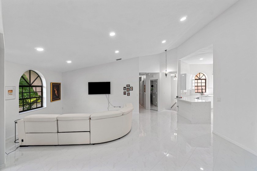 Discover the perfect blend of comfort, style, and convenience in - photo 13
