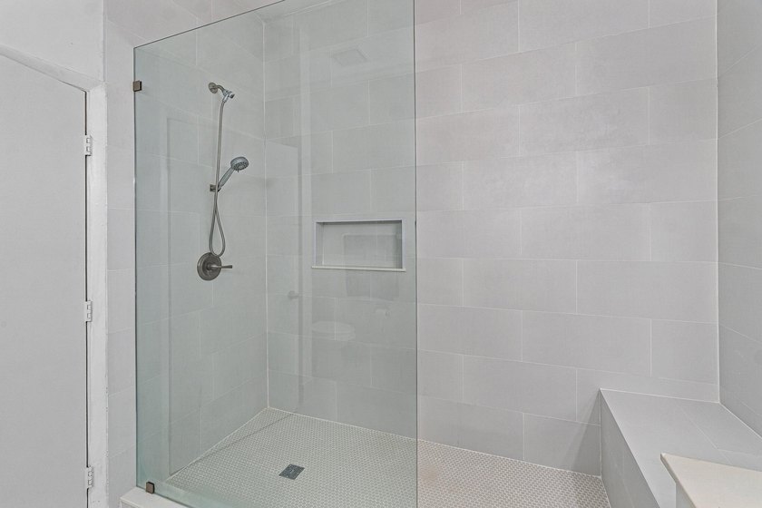 Discover the perfect blend of comfort, style, and convenience in - photo 16