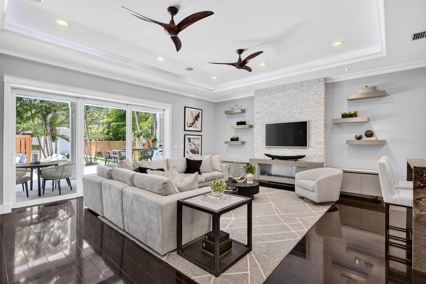 A truly rare opportunity in Lauderdale Harbors, this exceptional - photo 18