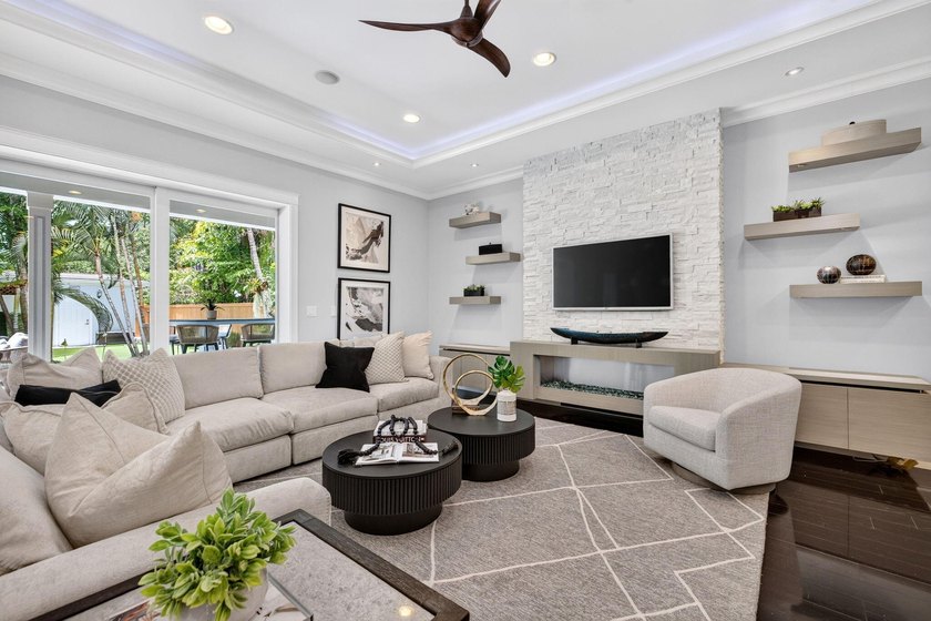 A truly rare opportunity in Lauderdale Harbors, this exceptional - photo 19