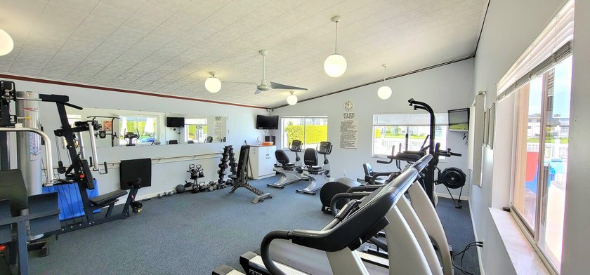 This beautifully maintained second floor, 2-bedroom, 1-bath - photo 24