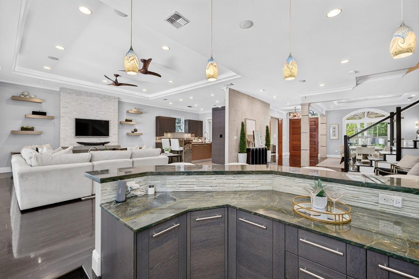A truly rare opportunity in Lauderdale Harbors, this exceptional - photo 36