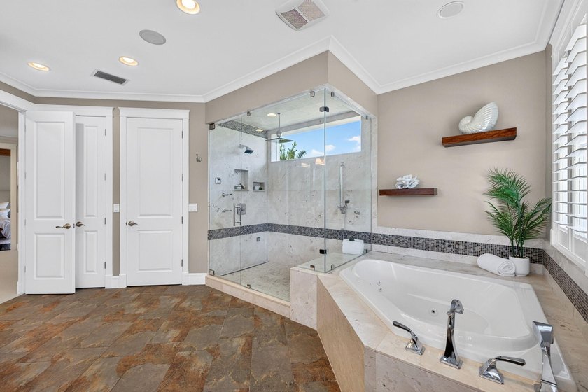 A truly rare opportunity in Lauderdale Harbors, this exceptional - photo 48
