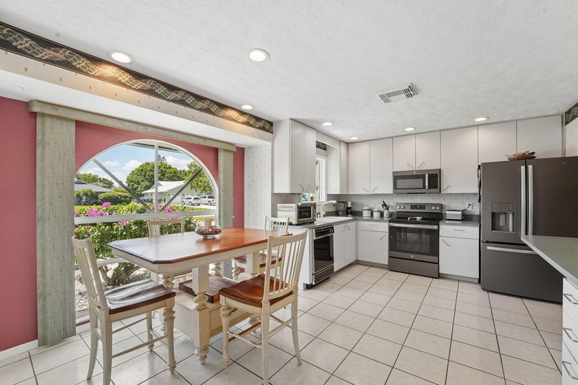 Welcome to 902 Egret Avenue in Fort Pierce! Tucked away on a - photo 10