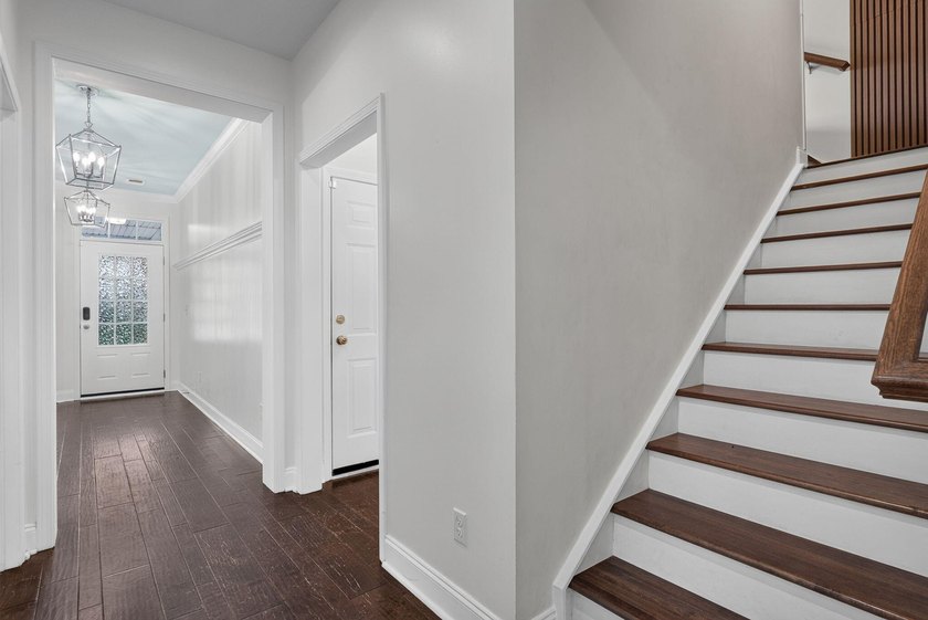Welcome to 251 Palmetto Walk Drive, a beautifully maintained - photo 7